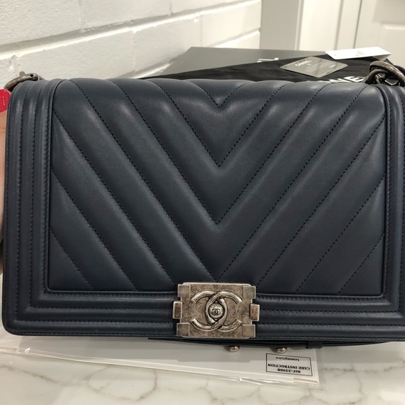 Chevron Chanel Boy Handbag - Picture 3 of 8